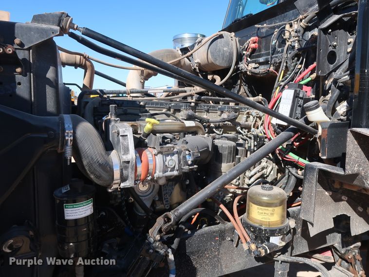 image for item GS9764 2013 Western Star 4900SB semi truck