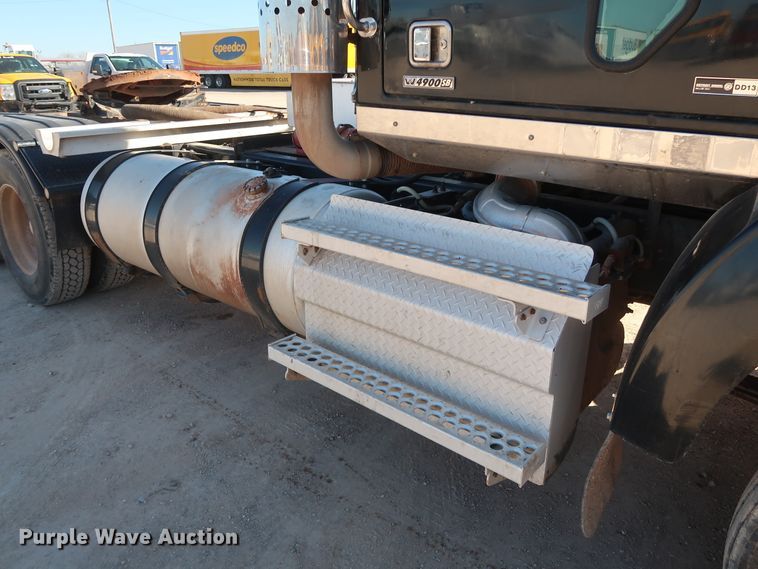 image for item GS9764 2013 Western Star 4900SB semi truck