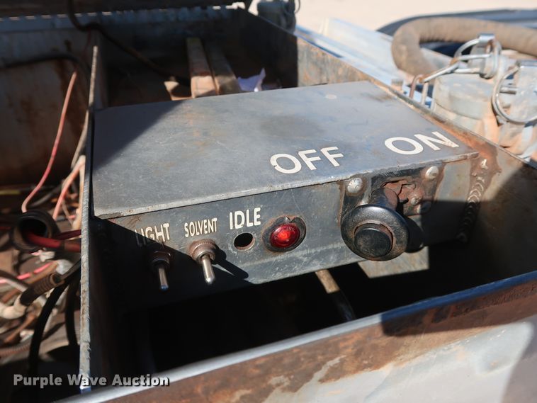 image for item GS9764 2013 Western Star 4900SB semi truck