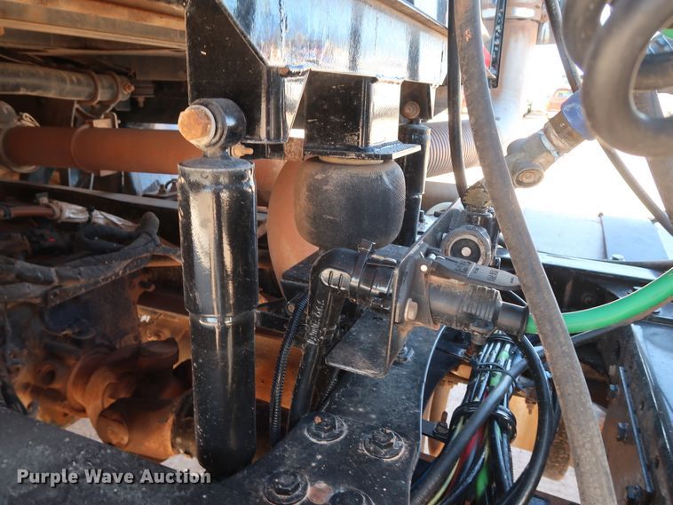 image for item GS9764 2013 Western Star 4900SB semi truck