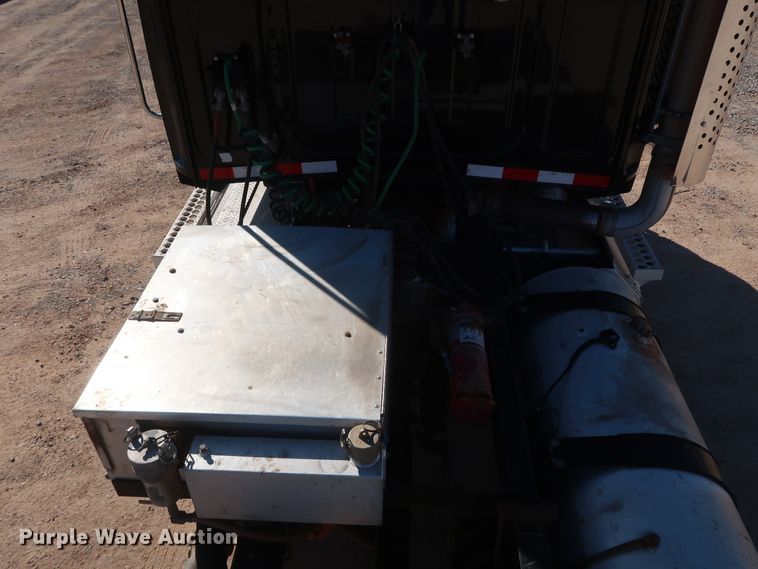 image for item GS9764 2013 Western Star 4900SB semi truck