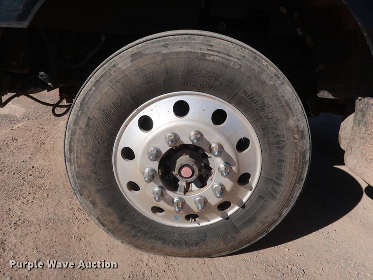 image for item GS9764 2013 Western Star 4900SB semi truck