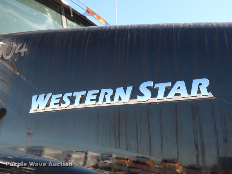 image for item GS9764 2013 Western Star 4900SB semi truck