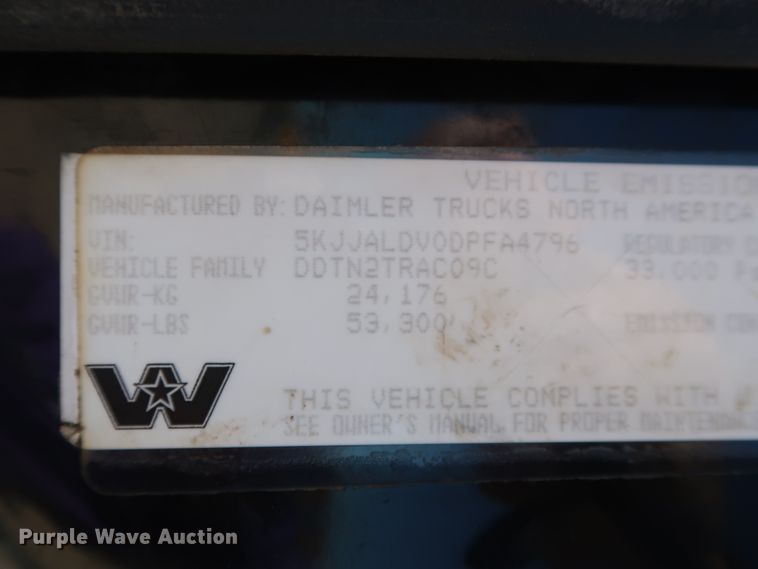 image for item GS9764 2013 Western Star 4900SB semi truck