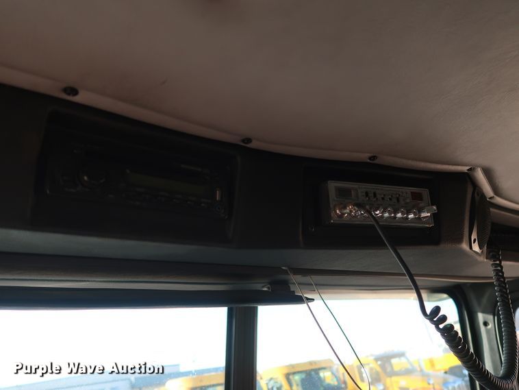 image for item GS9765 2013 Western Star 4900SB semi truck