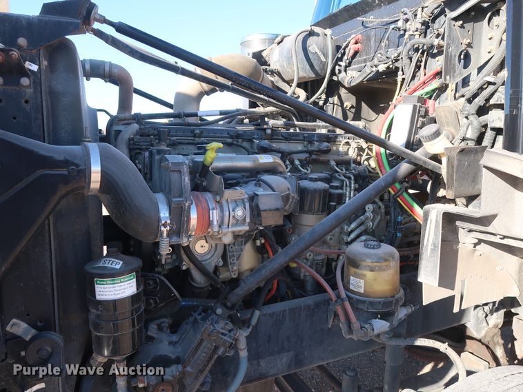 image for item GS9765 2013 Western Star 4900SB semi truck