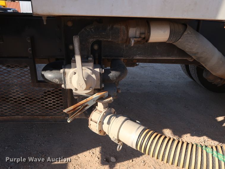 image for item GS9765 2013 Western Star 4900SB semi truck