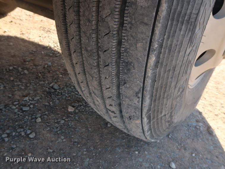 image for item GS9765 2013 Western Star 4900SB semi truck