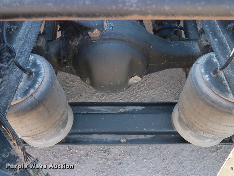 image for item GS9765 2013 Western Star 4900SB semi truck