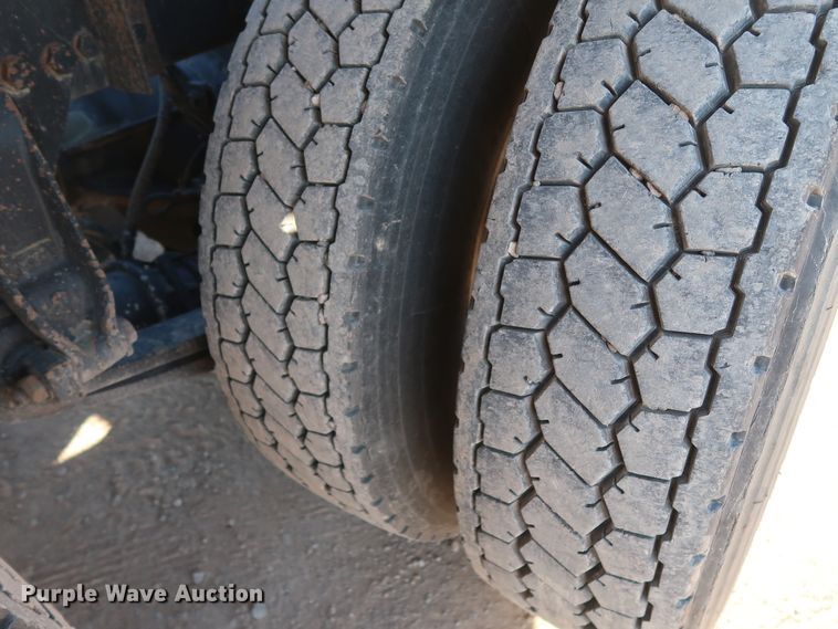 image for item GS9765 2013 Western Star 4900SB semi truck