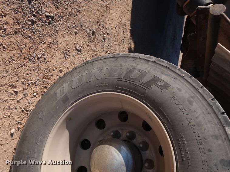 image for item GS9765 2013 Western Star 4900SB semi truck