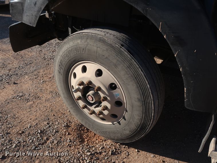 image for item GS9765 2013 Western Star 4900SB semi truck