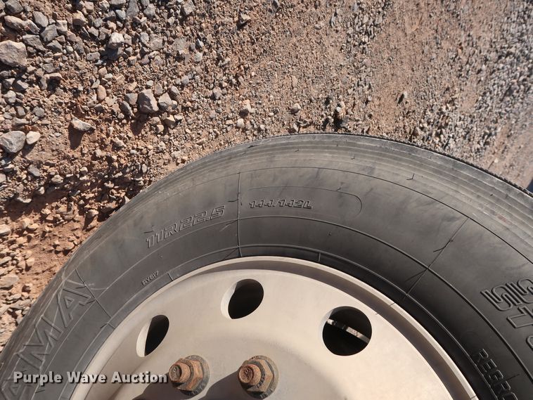 image for item GS9765 2013 Western Star 4900SB semi truck