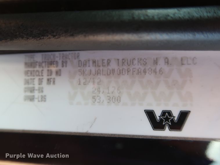 image for item GS9765 2013 Western Star 4900SB semi truck