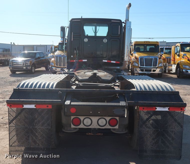 image for item GS9766 2013 Western Star 4900SB semi truck