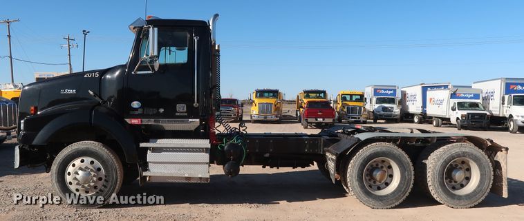 image for item GS9766 2013 Western Star 4900SB semi truck