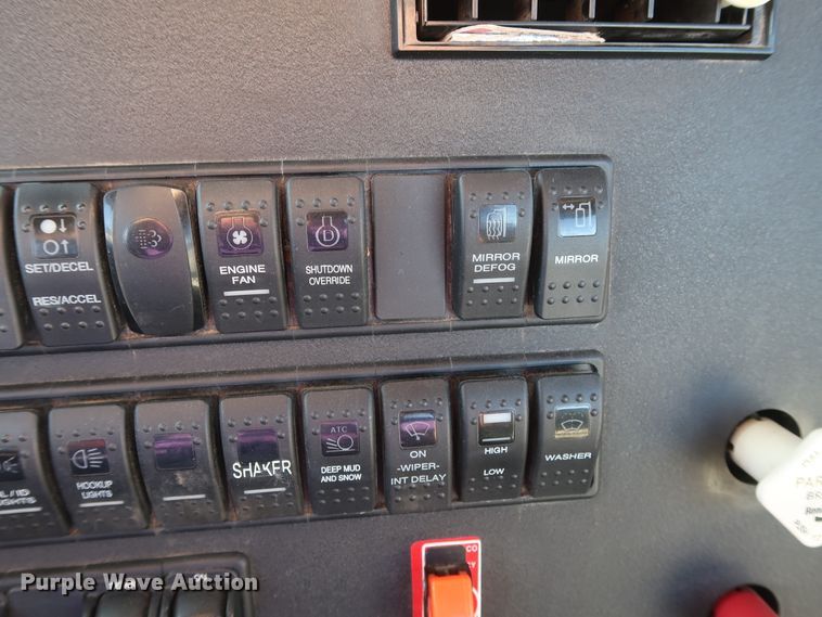 image for item GS9766 2013 Western Star 4900SB semi truck