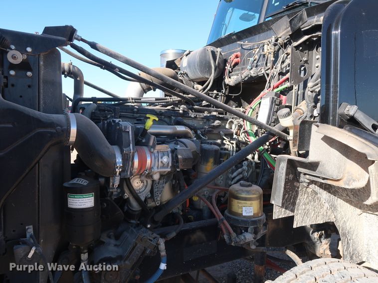 image for item GS9766 2013 Western Star 4900SB semi truck