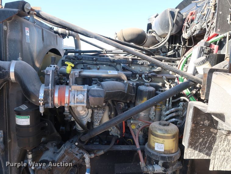 image for item GS9766 2013 Western Star 4900SB semi truck