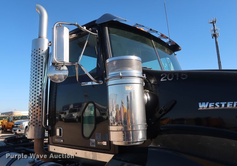 image for item GS9766 2013 Western Star 4900SB semi truck