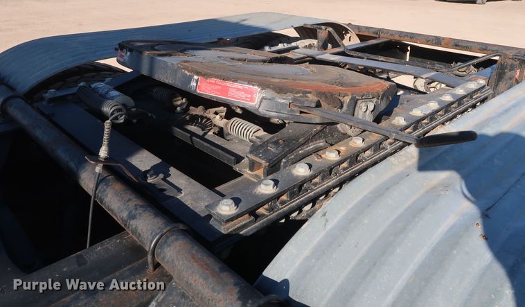 image for item GS9766 2013 Western Star 4900SB semi truck