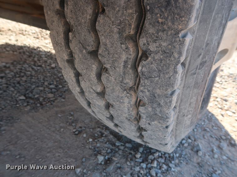 image for item GS9766 2013 Western Star 4900SB semi truck