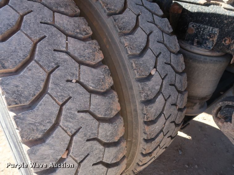 image for item GS9766 2013 Western Star 4900SB semi truck