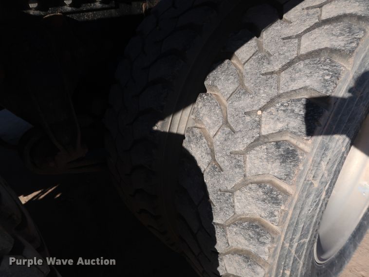 image for item GS9766 2013 Western Star 4900SB semi truck