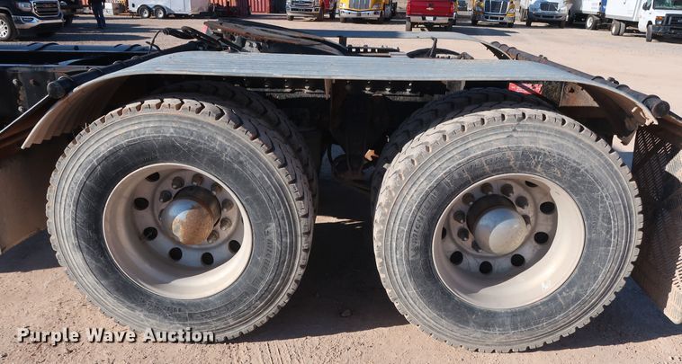 image for item GS9766 2013 Western Star 4900SB semi truck