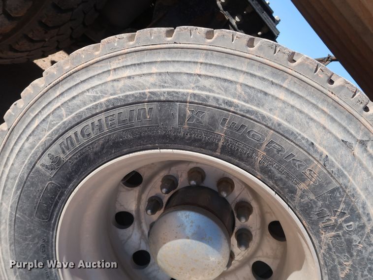 image for item GS9766 2013 Western Star 4900SB semi truck