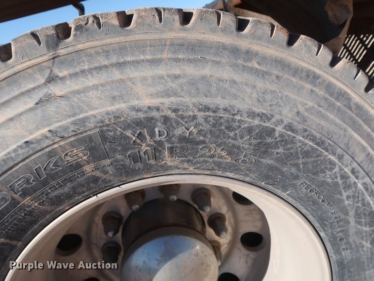 image for item GS9766 2013 Western Star 4900SB semi truck