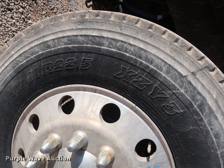 image for item GS9766 2013 Western Star 4900SB semi truck