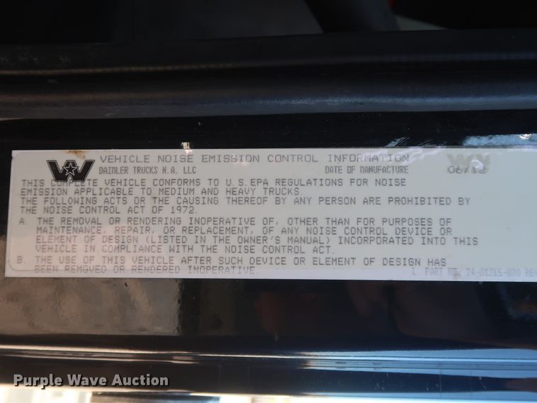 image for item GS9766 2013 Western Star 4900SB semi truck