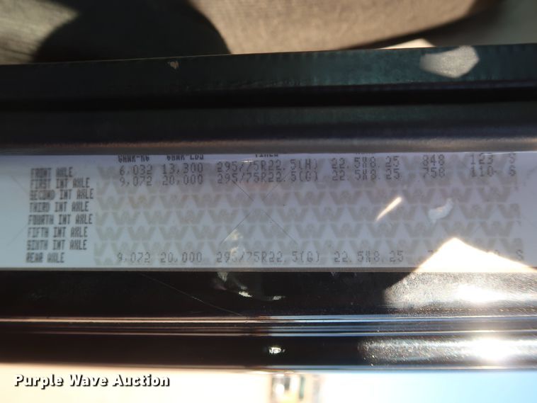 image for item GS9766 2013 Western Star 4900SB semi truck