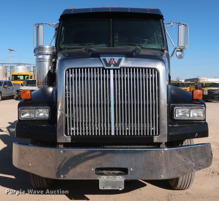 image for item GS9767 2013 Western Star 4900SB semi truck