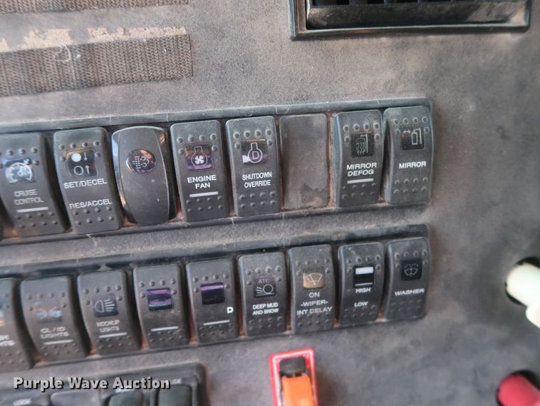 image for item GS9767 2013 Western Star 4900SB semi truck