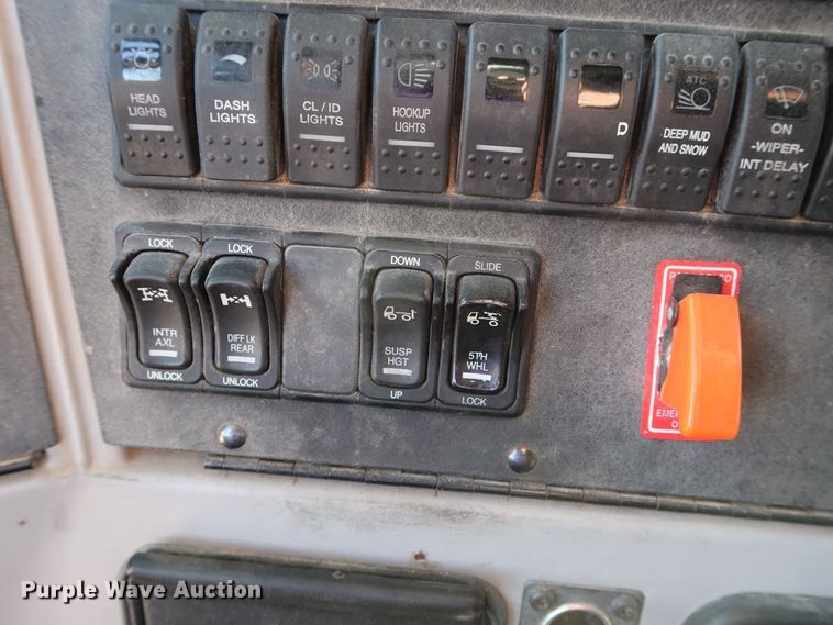 image for item GS9767 2013 Western Star 4900SB semi truck