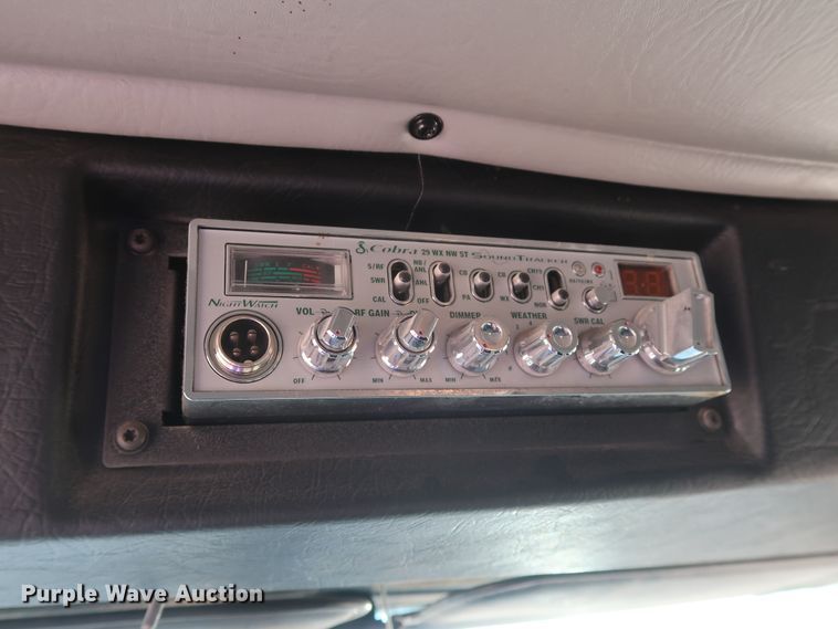 image for item GS9767 2013 Western Star 4900SB semi truck