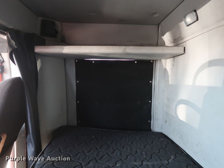 image for item GS9767 2013 Western Star 4900SB semi truck