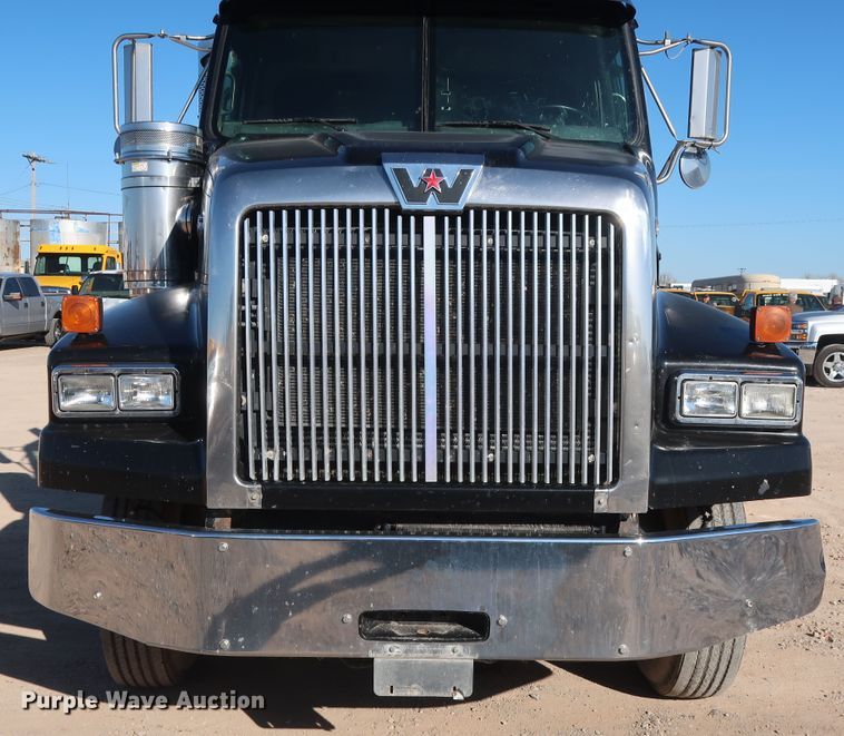 image for item GS9767 2013 Western Star 4900SB semi truck