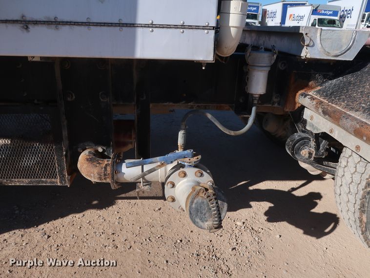 image for item GS9767 2013 Western Star 4900SB semi truck