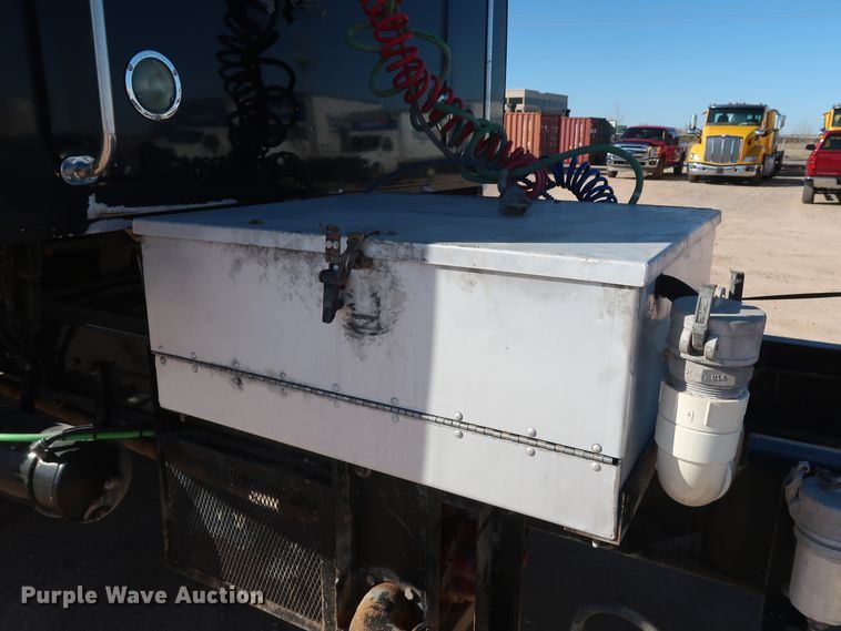 image for item GS9767 2013 Western Star 4900SB semi truck