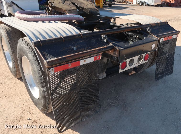 image for item GS9767 2013 Western Star 4900SB semi truck