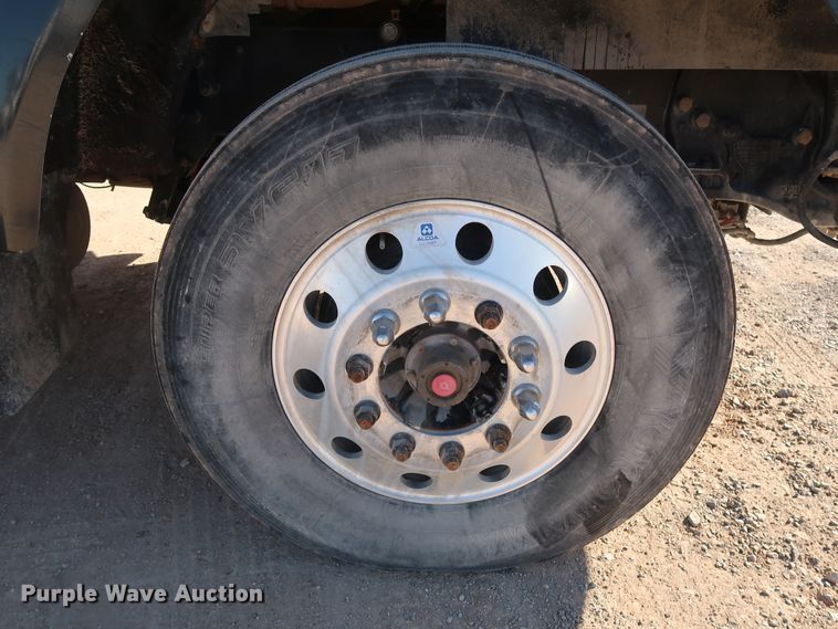 image for item GS9767 2013 Western Star 4900SB semi truck