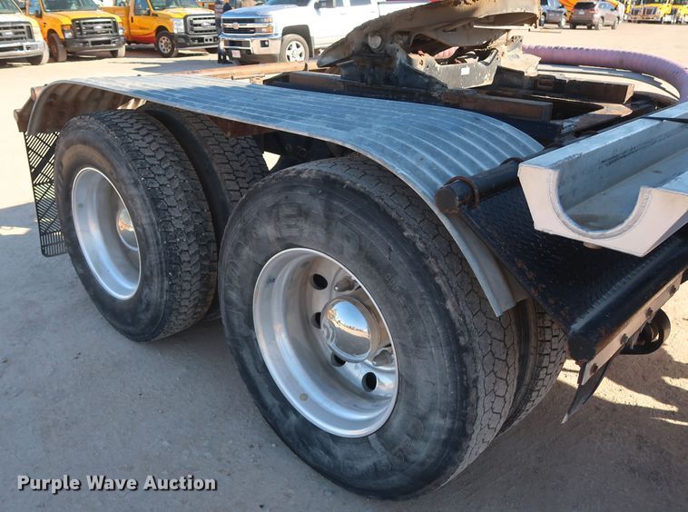 image for item GS9767 2013 Western Star 4900SB semi truck