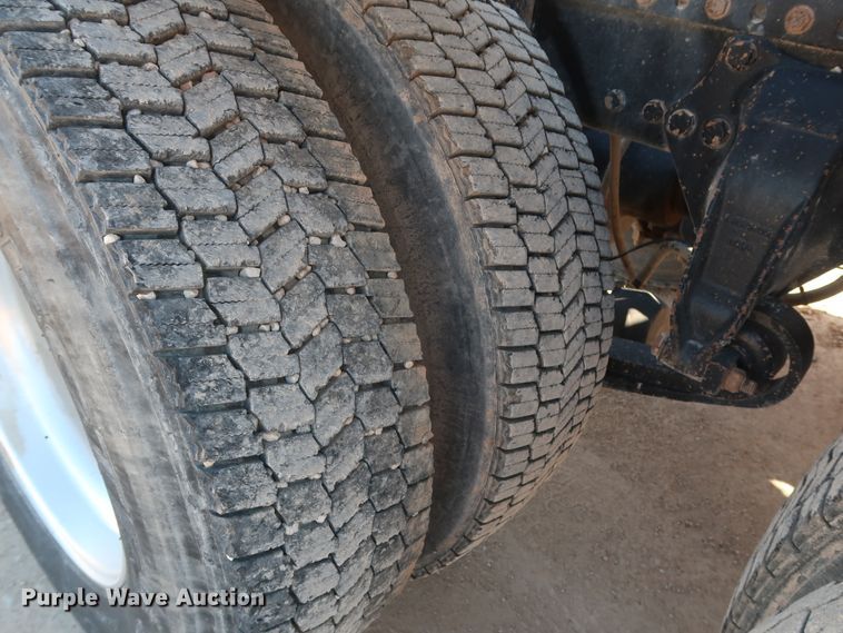 image for item GS9767 2013 Western Star 4900SB semi truck