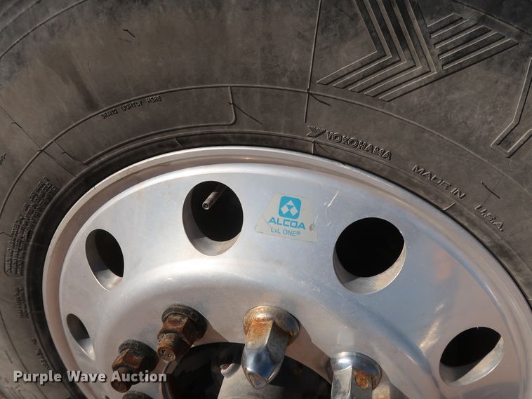 image for item GS9767 2013 Western Star 4900SB semi truck