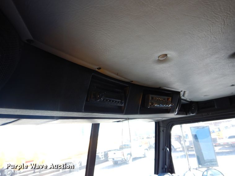 image for item GS9768 2013 Western Star 4900SB semi truck