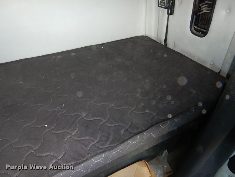 image for item GS9768 2013 Western Star 4900SB semi truck