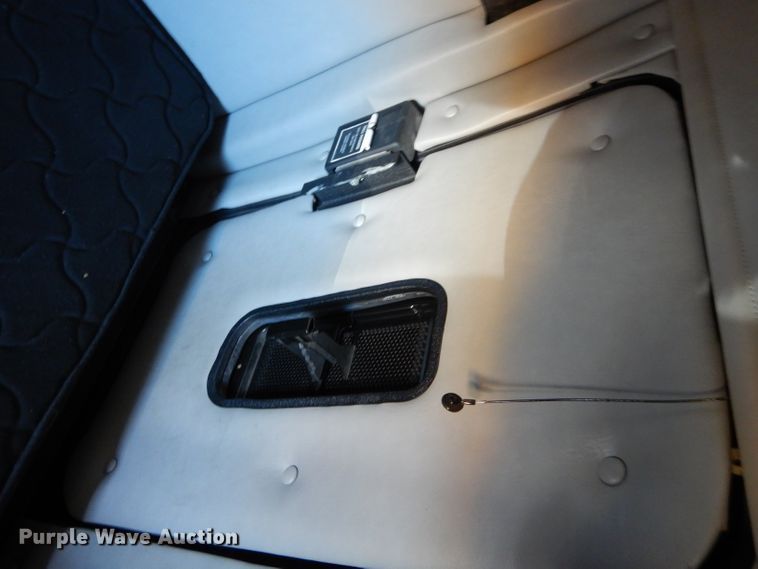 image for item GS9768 2013 Western Star 4900SB semi truck